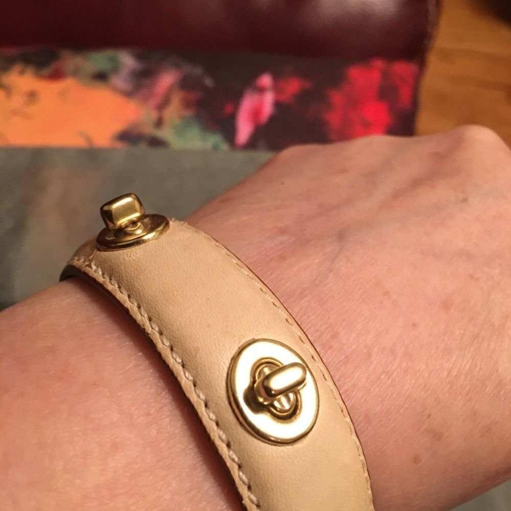 Coach Turn Key Leather Bracelet - Picture 7 of 8