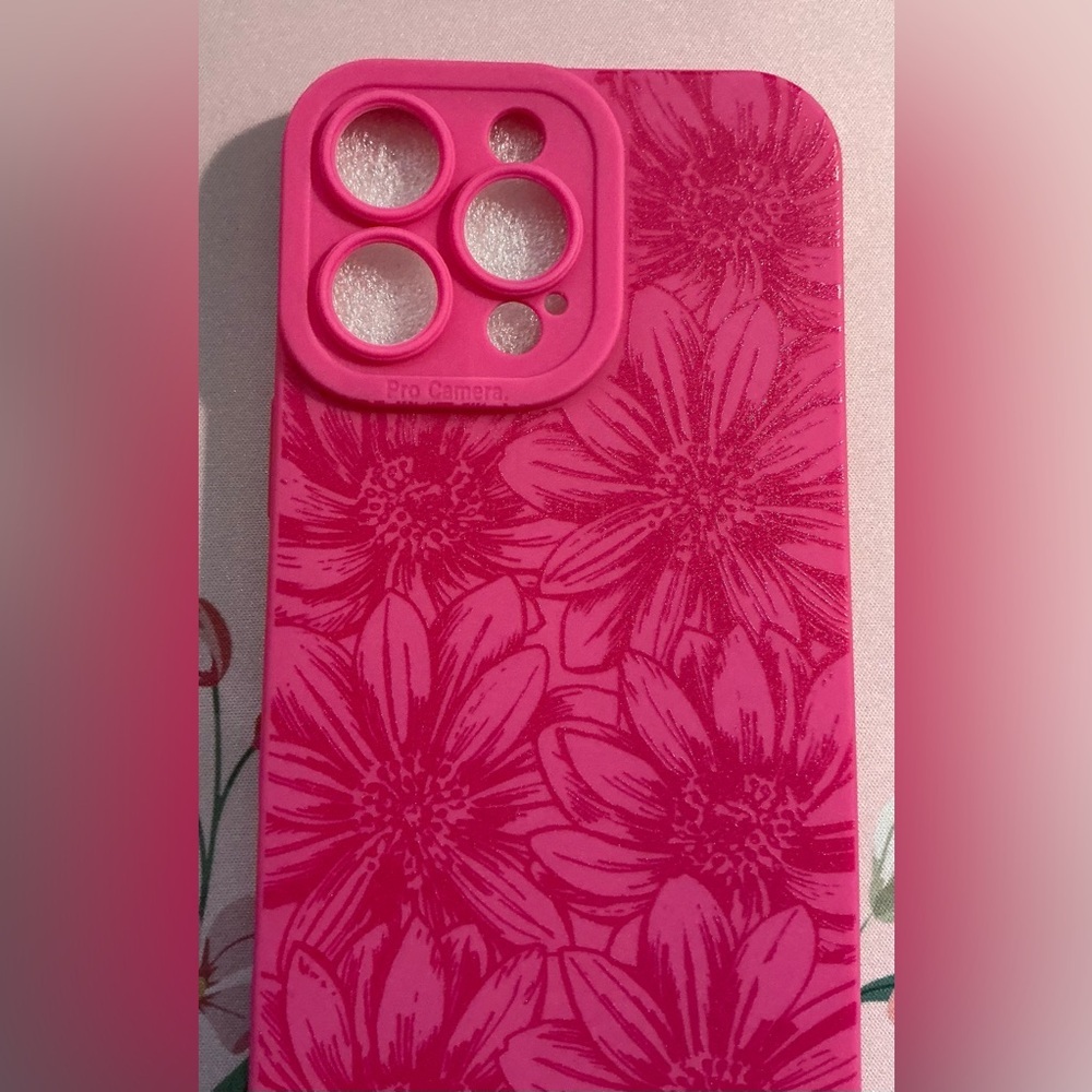 Hand & Craft Vibrant Pink Floral Phone Case-I Phone 16 Pro Max (NWT) - Picture 2 of 4