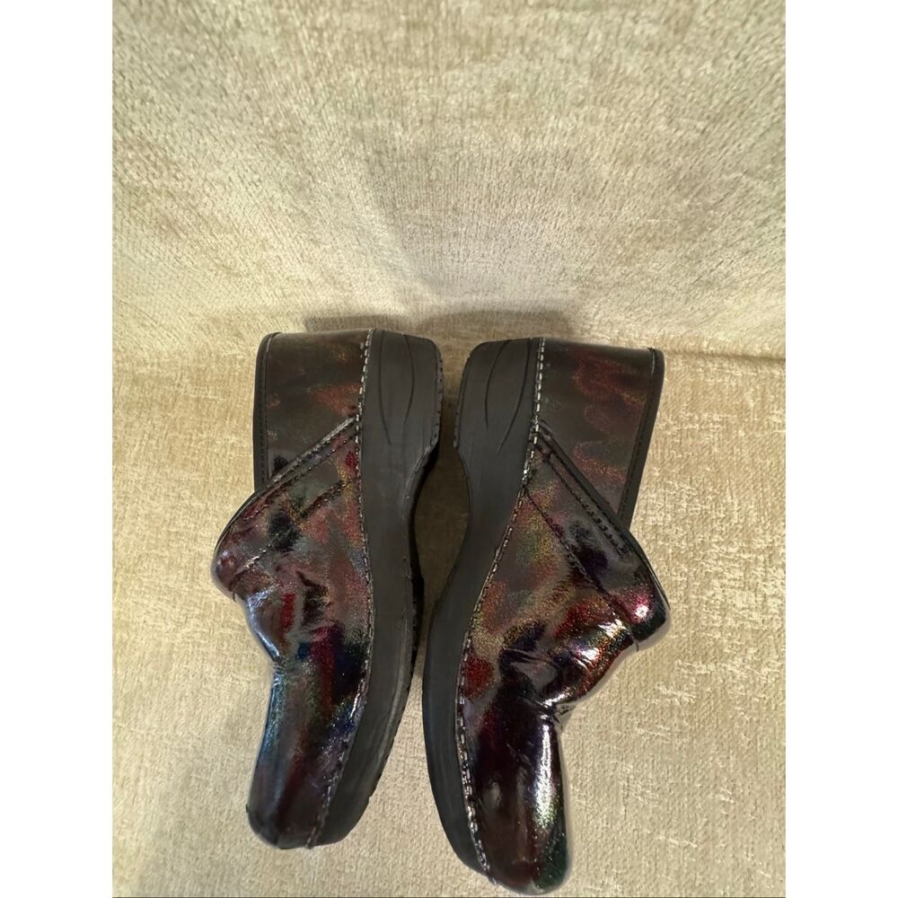 Dansko Women's Professional Iridescent Patent Leather Clogs Multicolor Size 38 - Picture 6 of 12