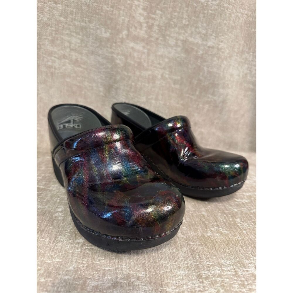 Dansko Women's Professional Iridescent Patent Leather Clogs Multicolor Size 38 - Picture 3 of 12