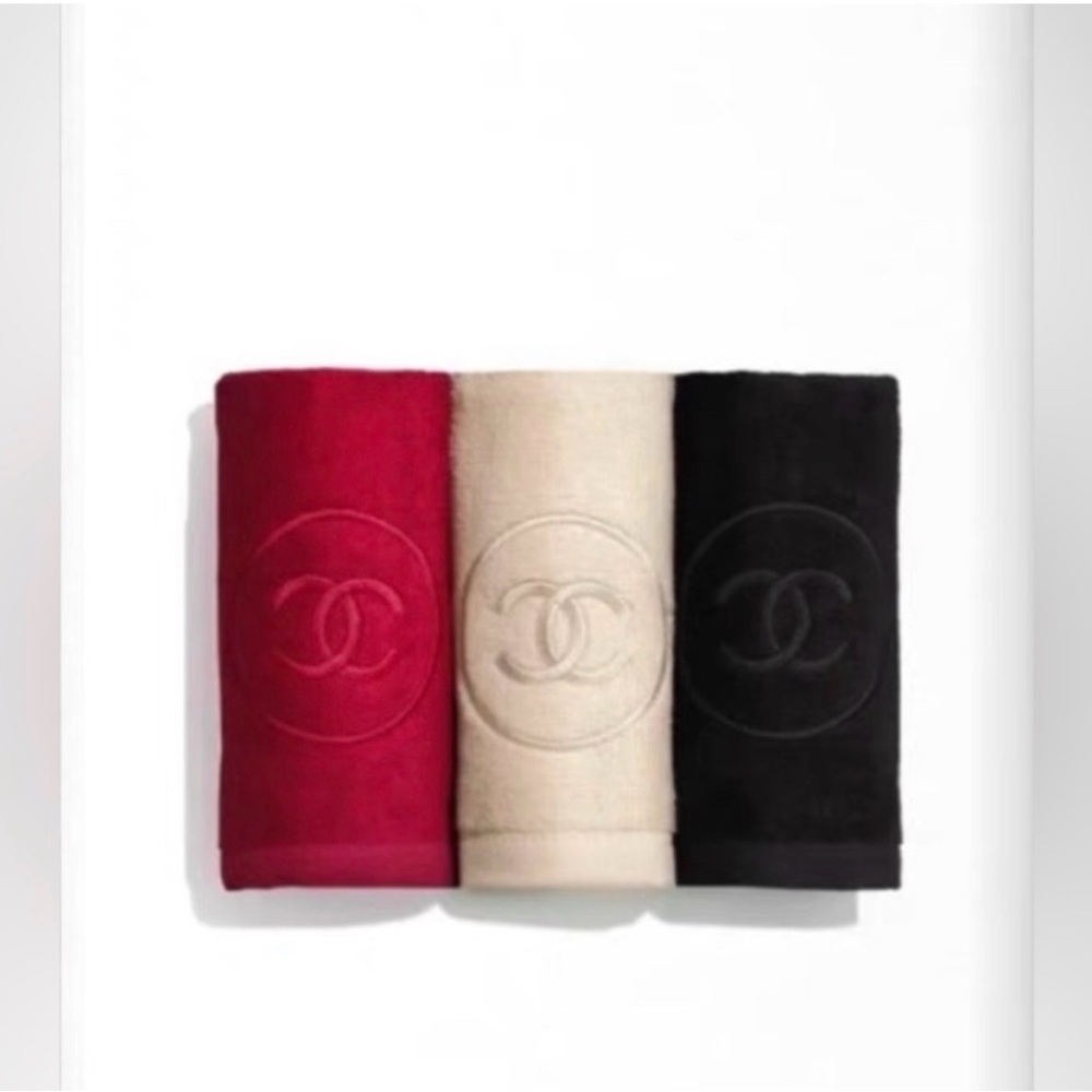 Chanel makeup‎ towel/washcloth set