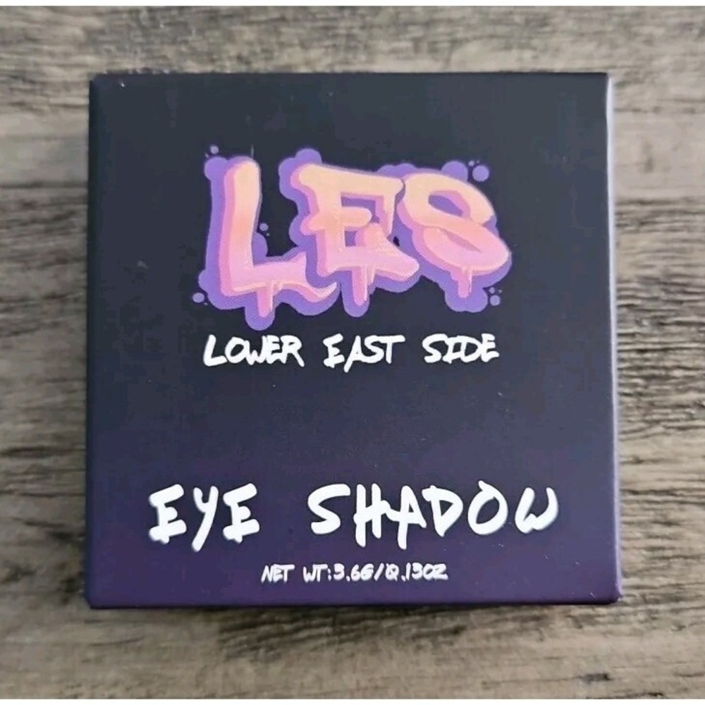 LES Lower East Side Eye Shadow CITY CHIC PALETTE QUAD Neutrals NEW IN BOX