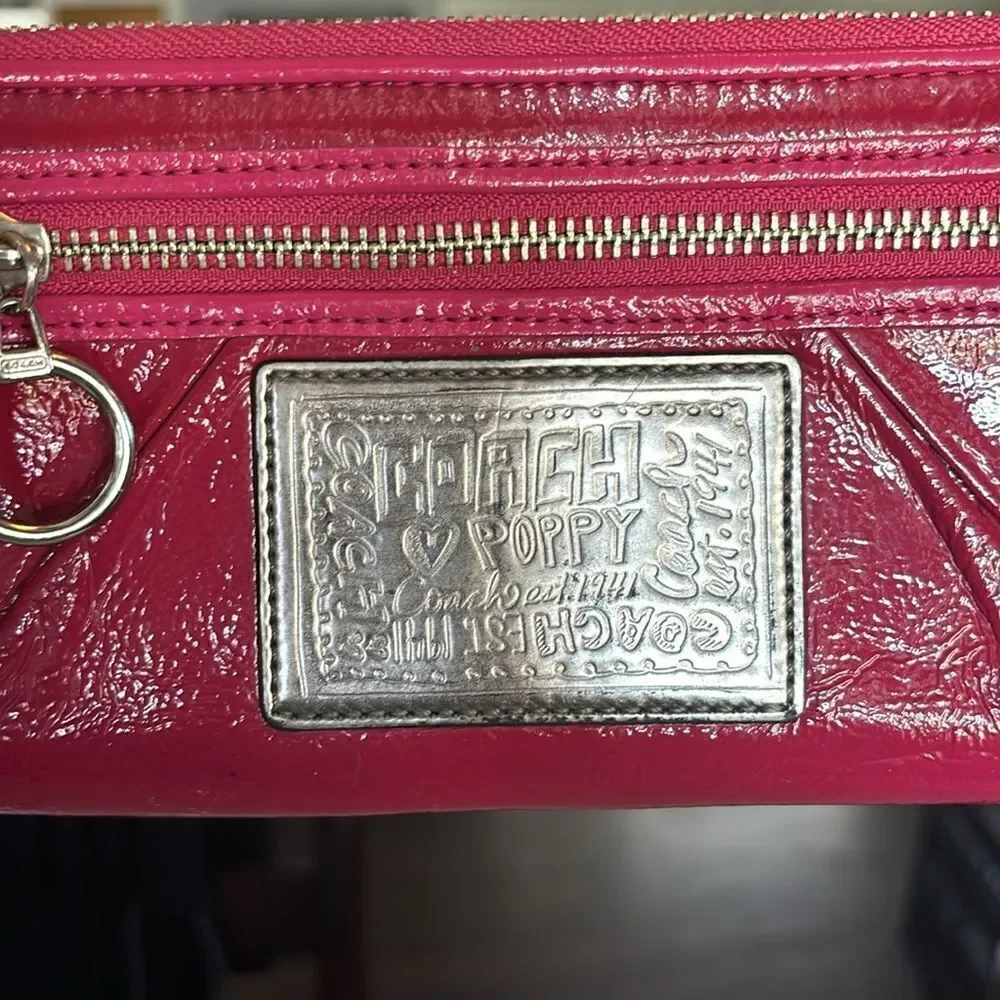 COACH Poppy Collection deep fuchsia wristlet - Picture 3 of 5