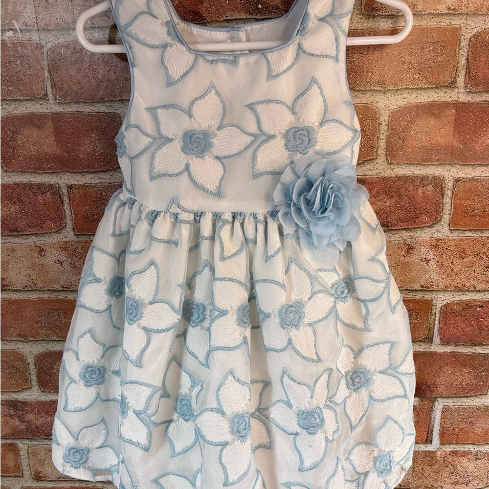 Pippa & Julie Floral Party dress size  24 mts