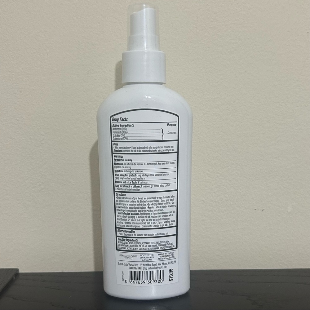 Bath & Body Works Tahiti Isle SPF 30 Sunscreen Spray - Picture 3 of 3