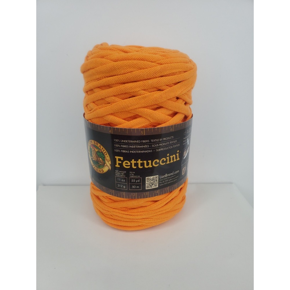 New Lion Brand Fettuccini Yarn‎ 752 Orange T-Shirt Yarn