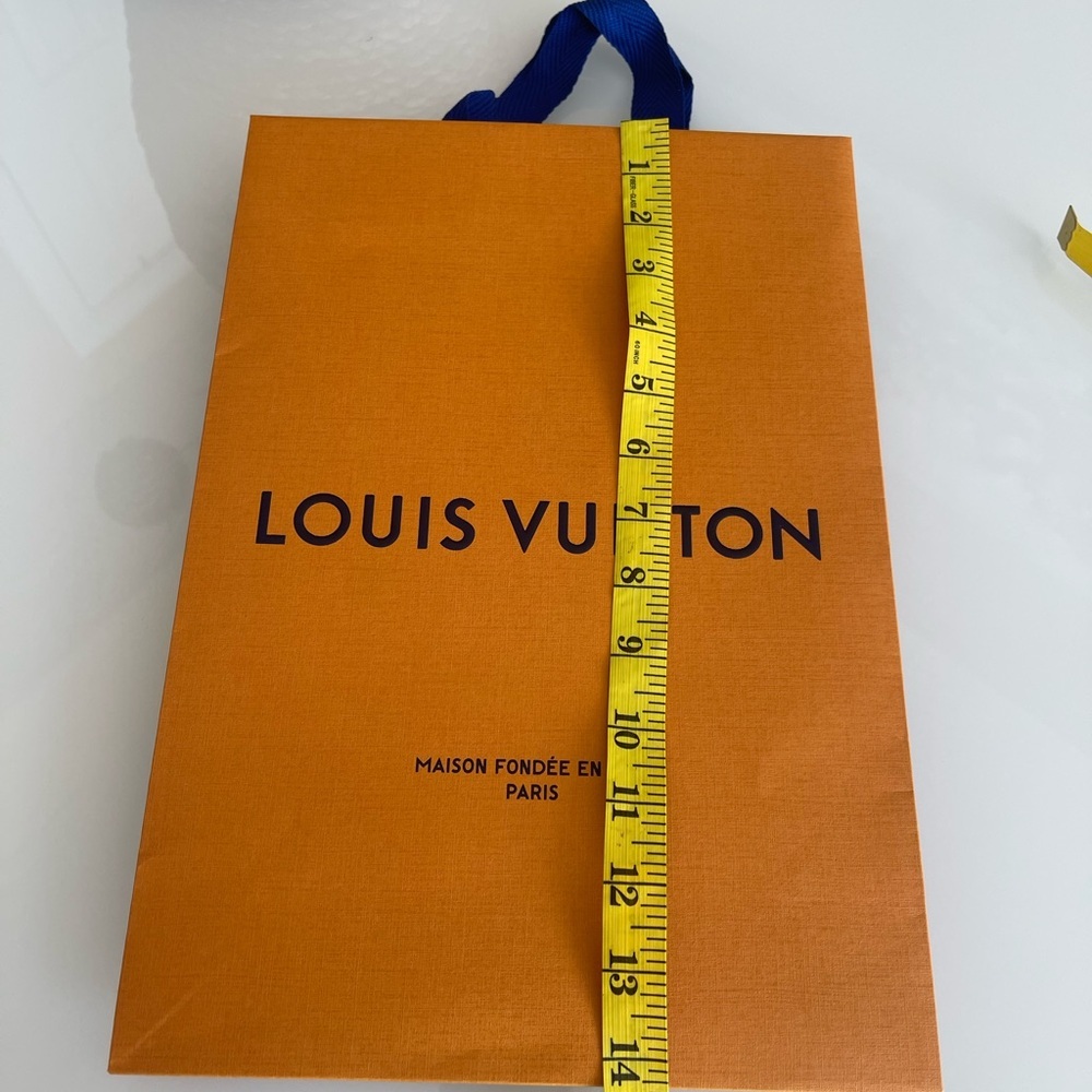 Louis Vuitton Vibrant Orange Box - Picture 2 of 4
