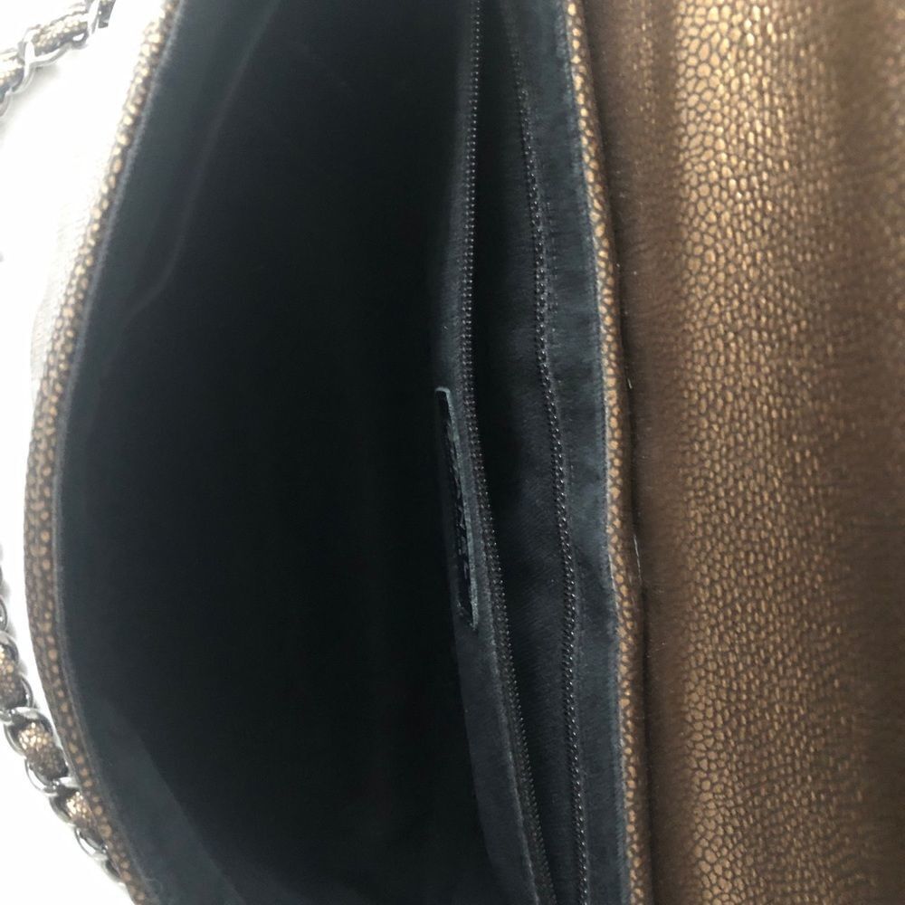 CHANEL bronze shoulder/crossbody bag - Picture 4 of 8