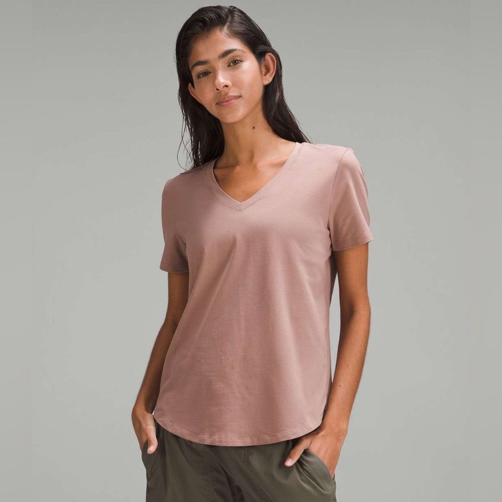 Lululemon Love V-Neck T-Shirt Twilight Rose