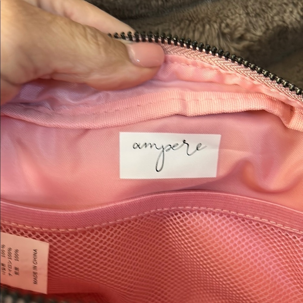 Pink Crossbody Bag with Minimalist Design - Picture 7 of 8