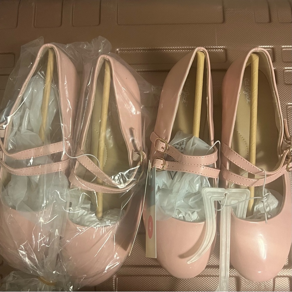 2 pc Cat & Jack Pink  Amelia Kids Flats Shoes Size 4 New no box