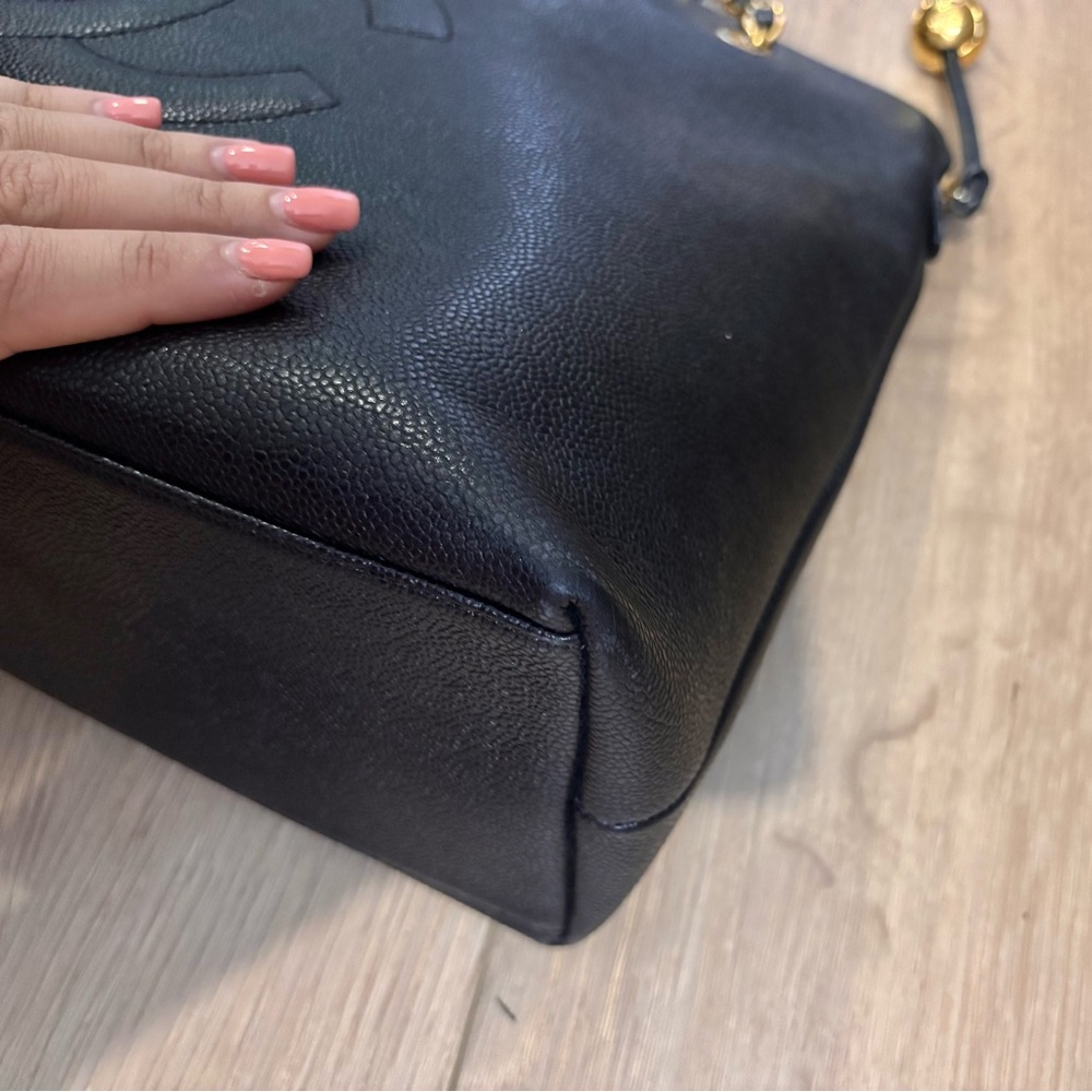 Authentic CHANEL jumbo black caviar leather supermodel large shipping tote - Picture 8 of 14