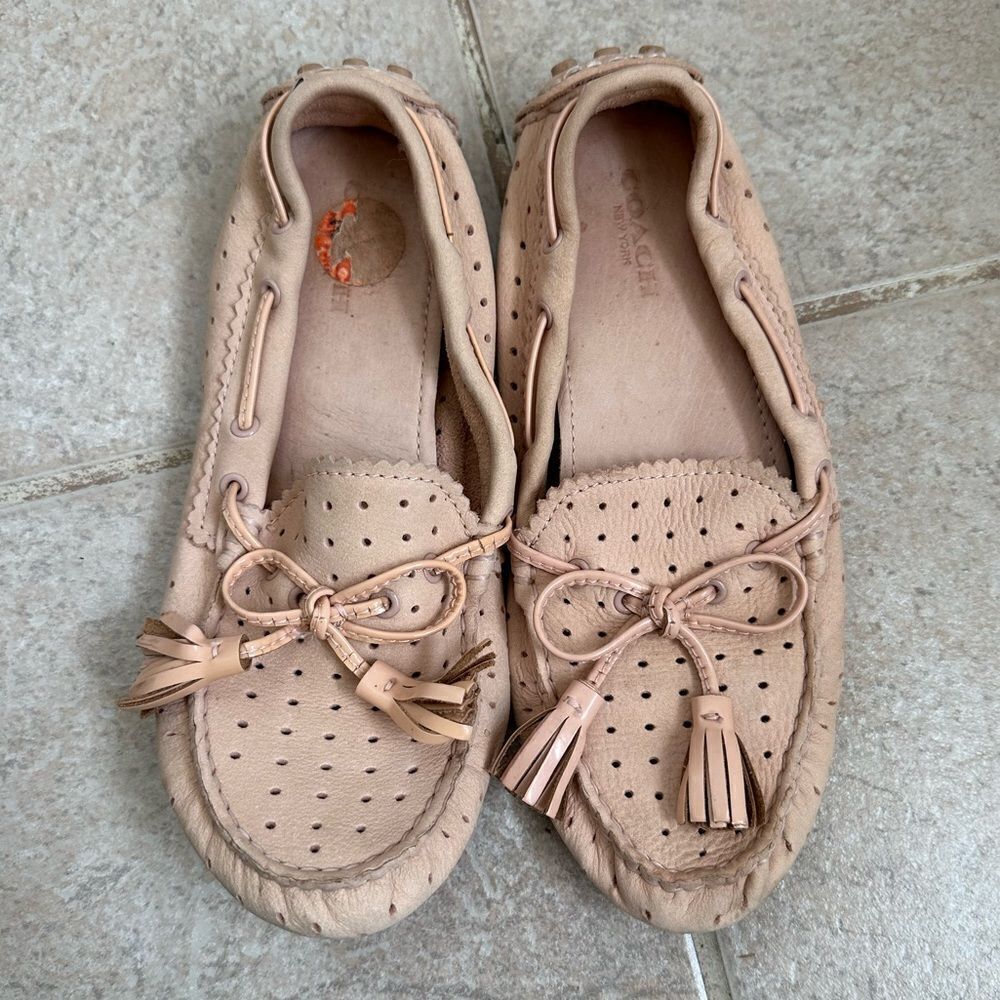 COACH Nadia Beige Leather Driving Moccasin Slip-On Loafers Shoes size‎ 5.5