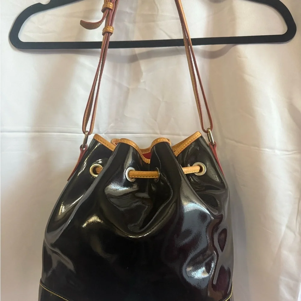 Dooney & Bourke Black and Tan Hobo Bag - Picture 5 of 8