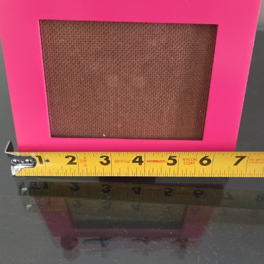 Pink Photo Frame with Insect Clips - Picture 6 of 7