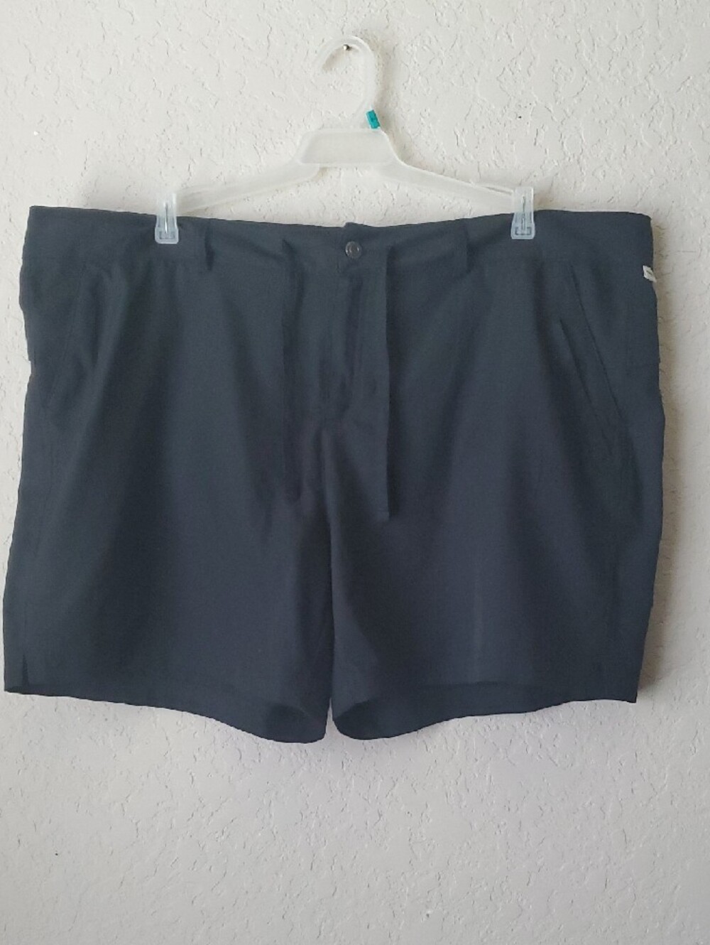 Magellan Outdoors Women's 2X Black Drawstring Shorts