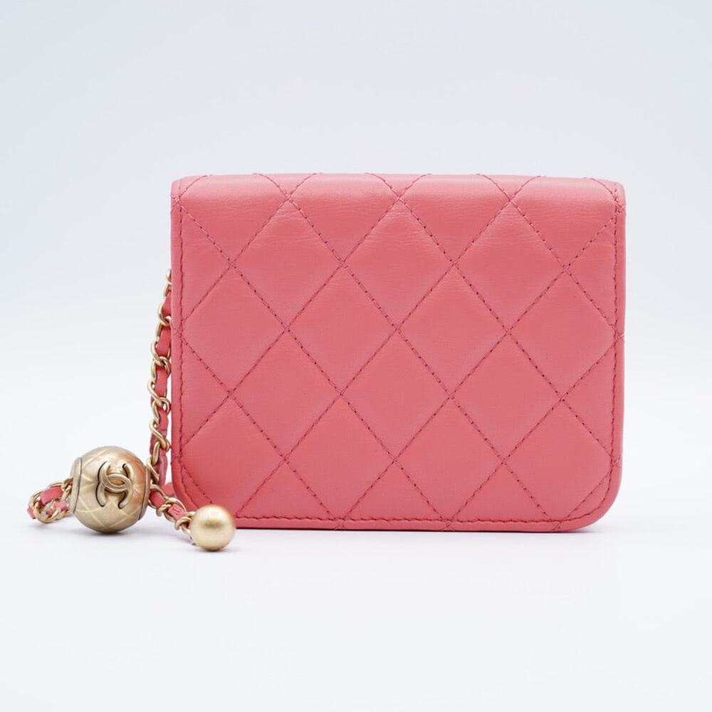 Chanel Pink Lambskin Quilted Pearl Crush Clutch With Chain - Picture 3 of 8