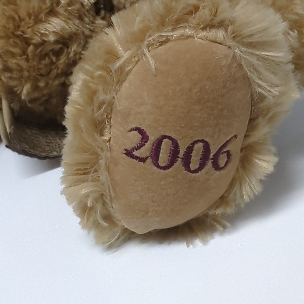 Burberry Bear 2006 - Picture 3 of 9