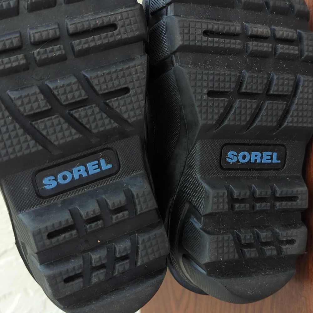 Sorel Toddler's Blue & Black Cub Snow Boots Size 9 - Picture 14 of 16