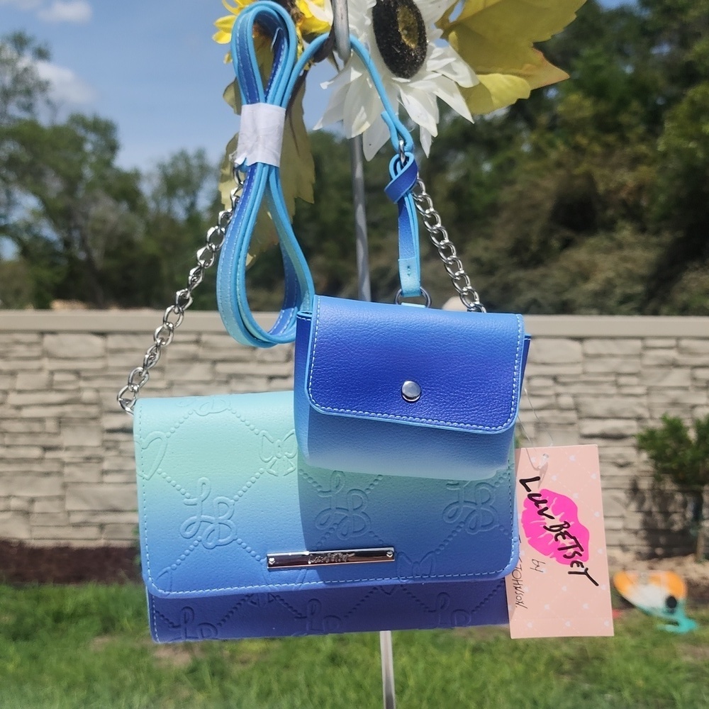 NWT LUV BETSEY BLUE/MULTI OMBRE COSSBODY / WALLET W/ HANGOFF