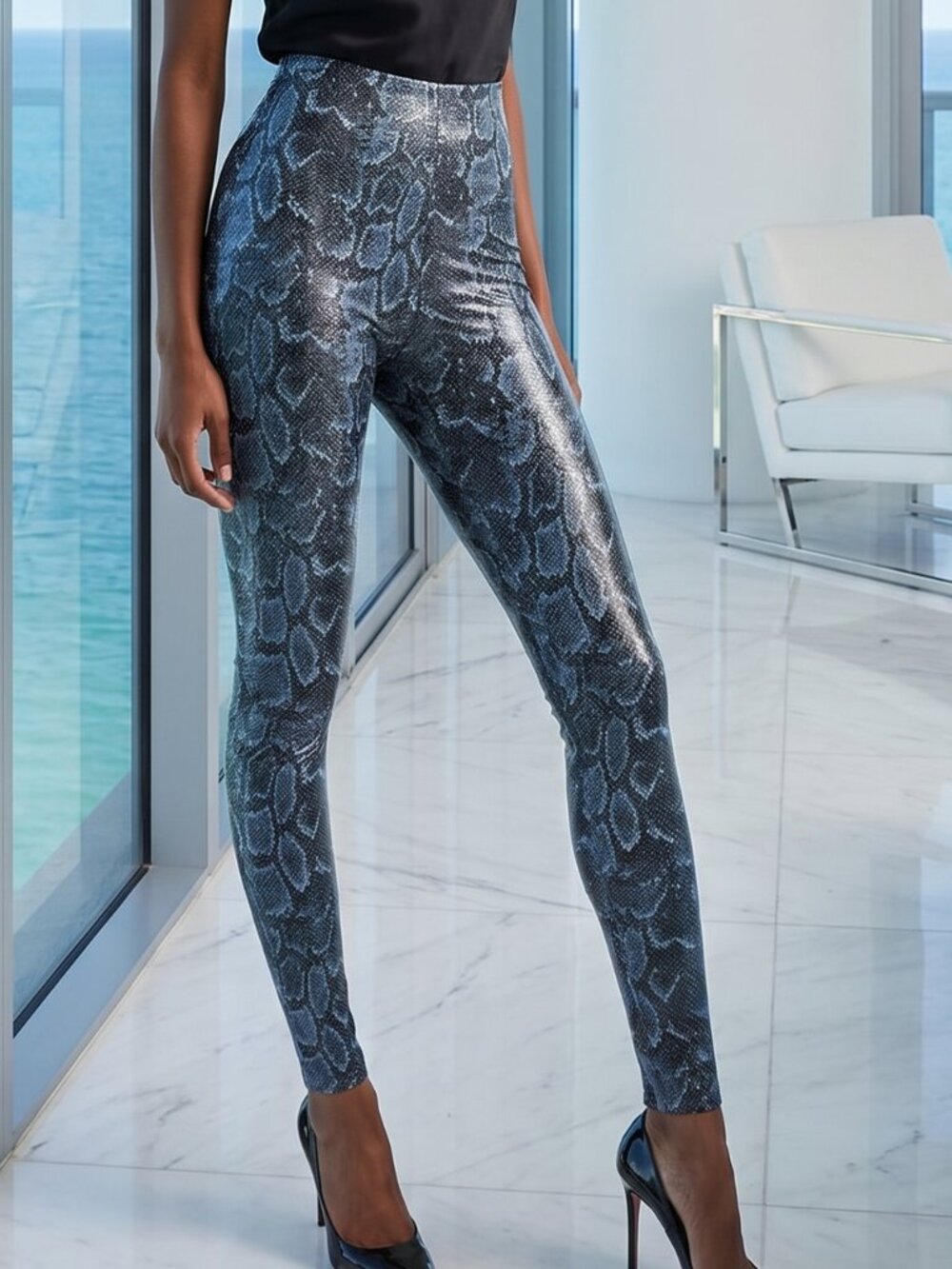 $150 COMMANDO snake print bluish gray black leggings S
