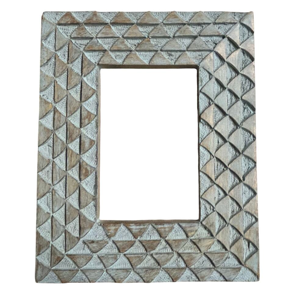 Picture Frame for 4x6 Made in India Dragon Scale Carved Geometric Pattern - Picture 2 of 3