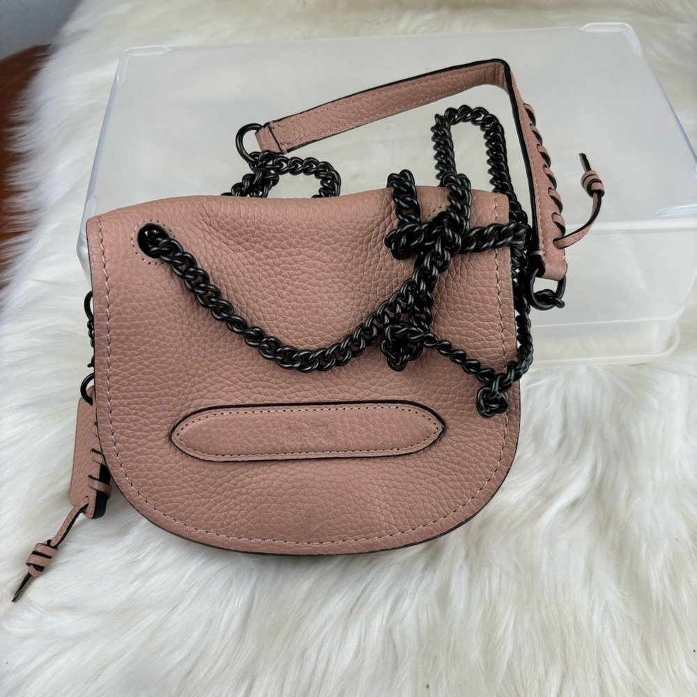 COACH SMALL SHADOW  IN PEBBLE LEATHER CROSSBODY BAG PALE PINK COLOR
