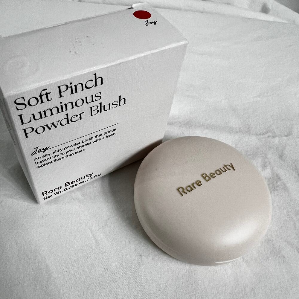Rare Beauty Soft Pinch Luminous Powder Blush | Joy - Picture 8 of 9