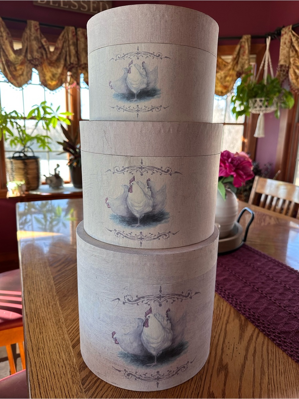 Hen hat nesting box of 3