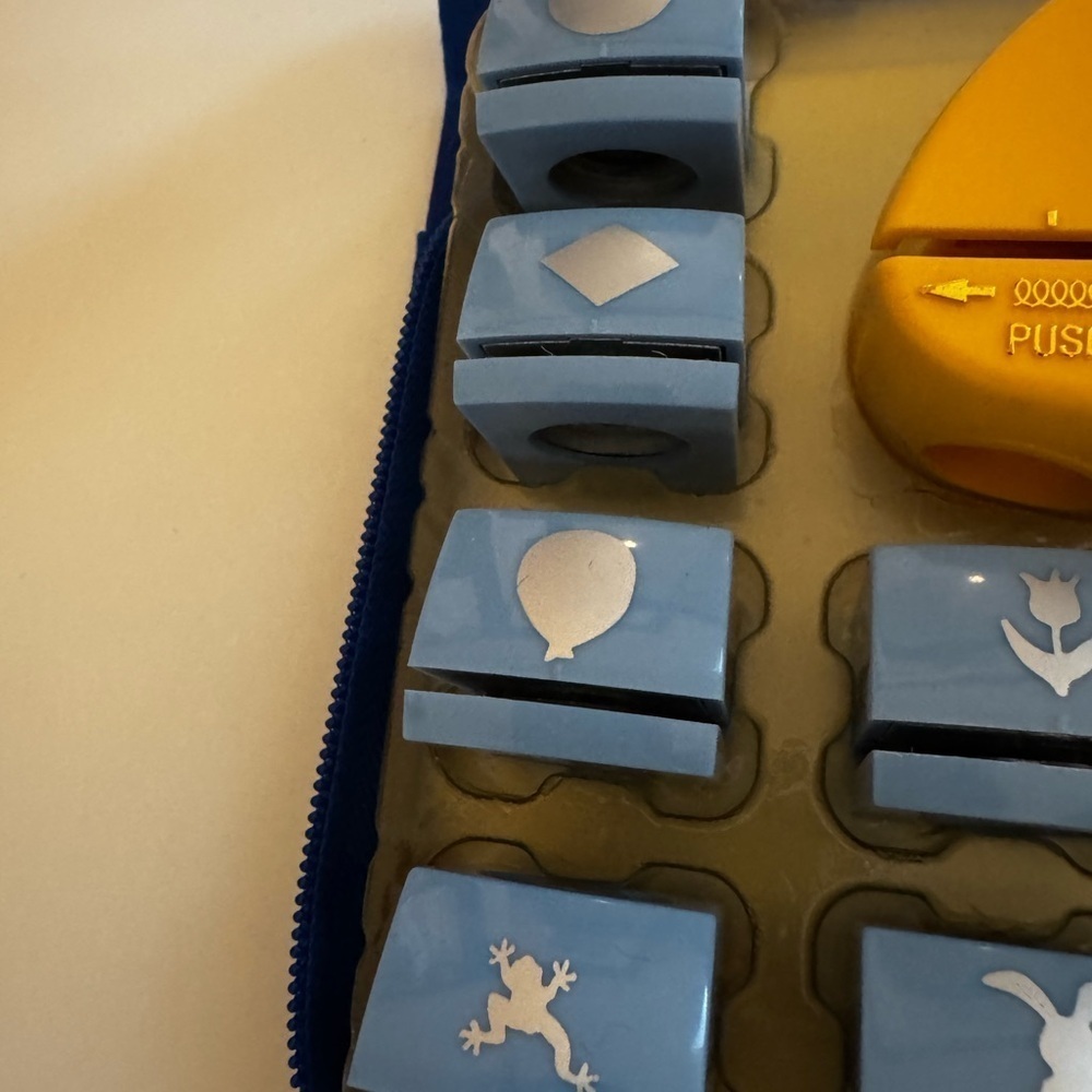 Mini Punch Set in Zippered Case - Picture 5 of 5