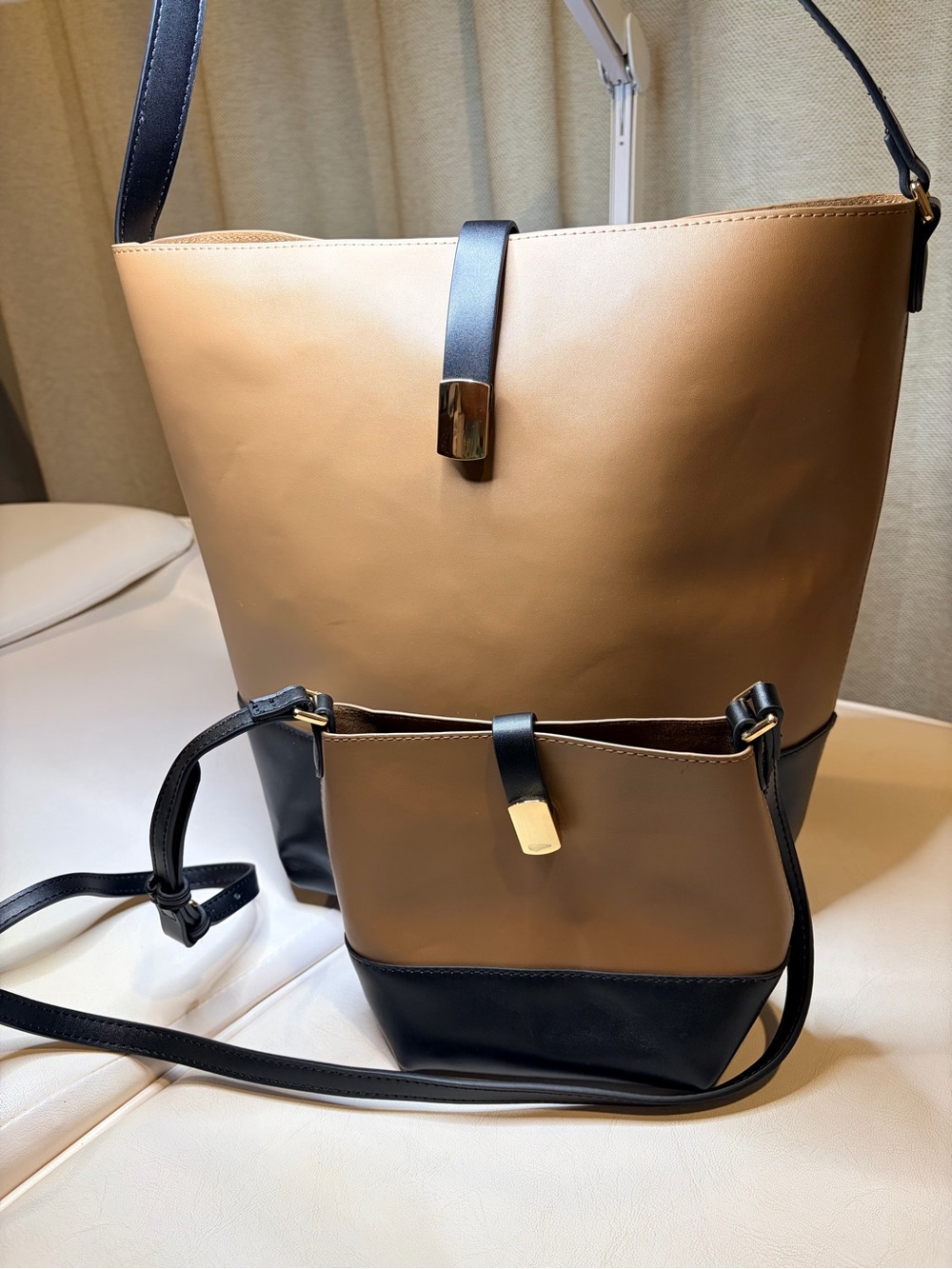 Old Navy Two-Tone Brown and Black Leather Shoulder Tote - Picture 5 of 10