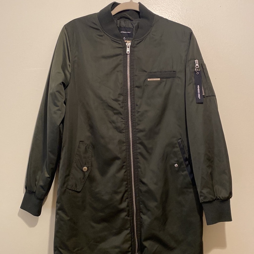 Members Only Dark Green Bomber Jacket. Size M - Picture 2 of 8