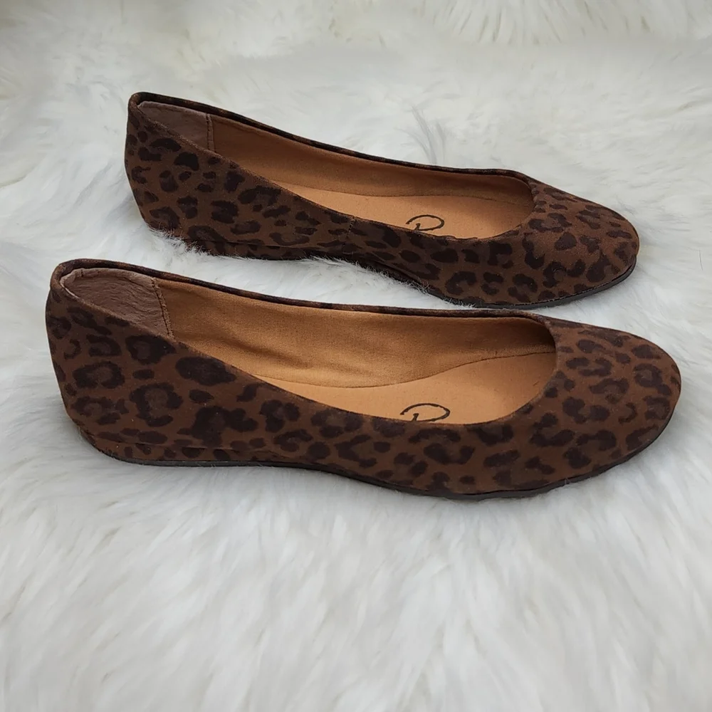American Rag Ellie Leopard Ballet Flats Slip Ons - Picture 9 of 16