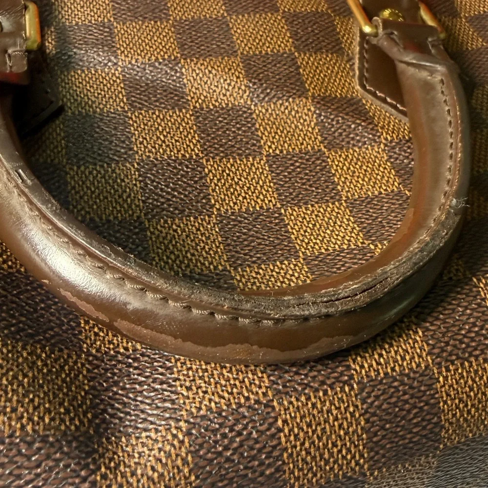 Louis Vuitton Speedy 35 in Damier Ébène - Picture 7 of 8