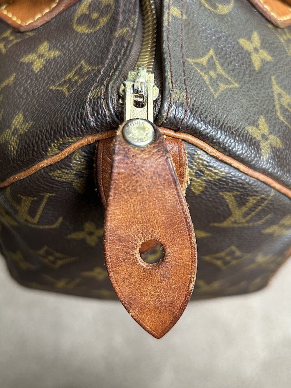 LOUIS VUITTON Monogram Speedy 30 - Picture 10 of 16