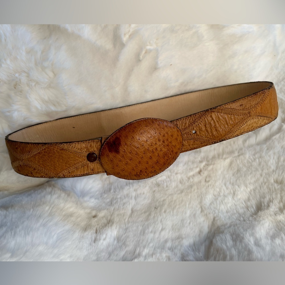 Montano Exotic Tan Ostrich Avestruz Leather women’s Belt w/Oval buckle Sz-32. D