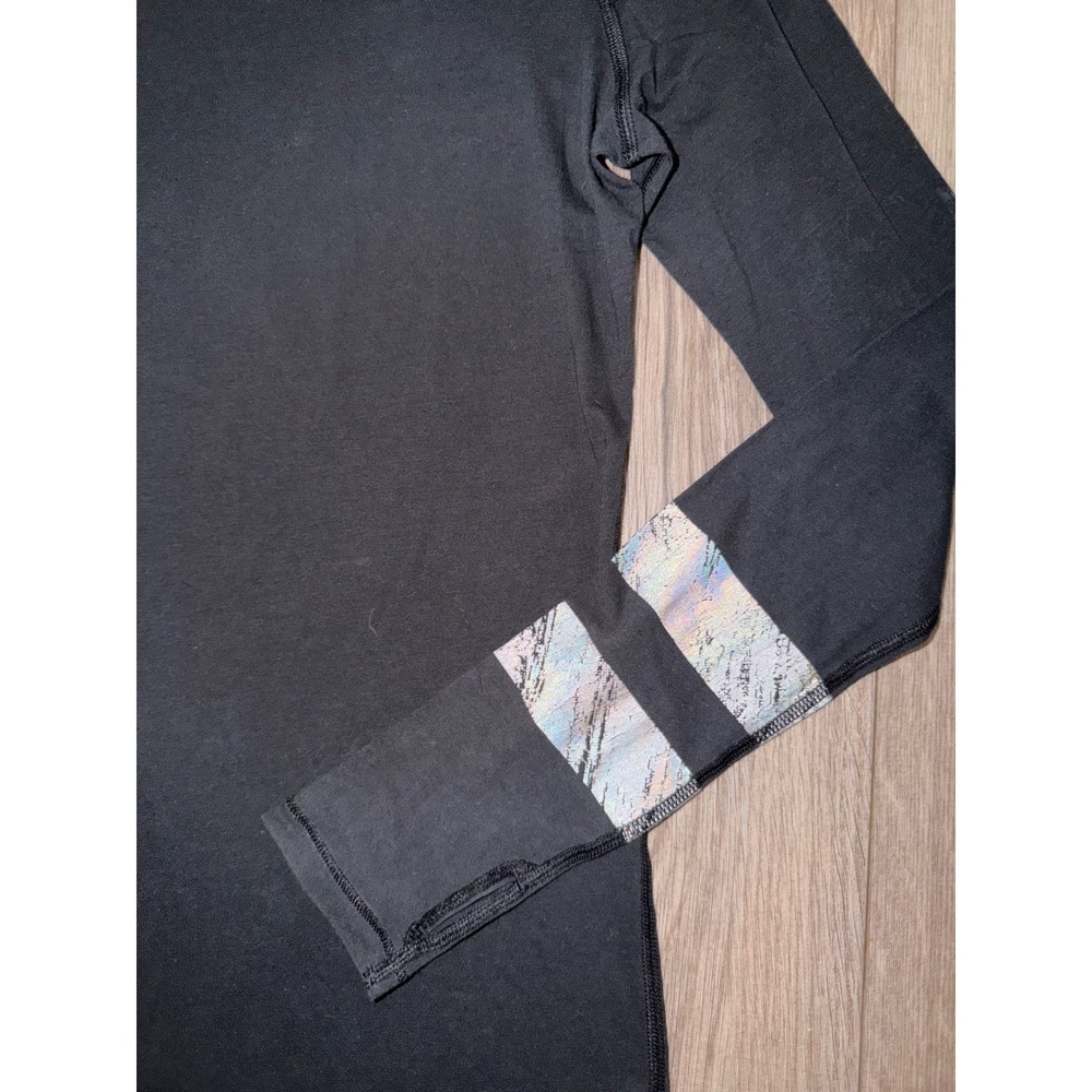 Lululemon Girls Black Long Sleeve Athletic Top Iridescent Stripes Size 14 - Picture 4 of 5