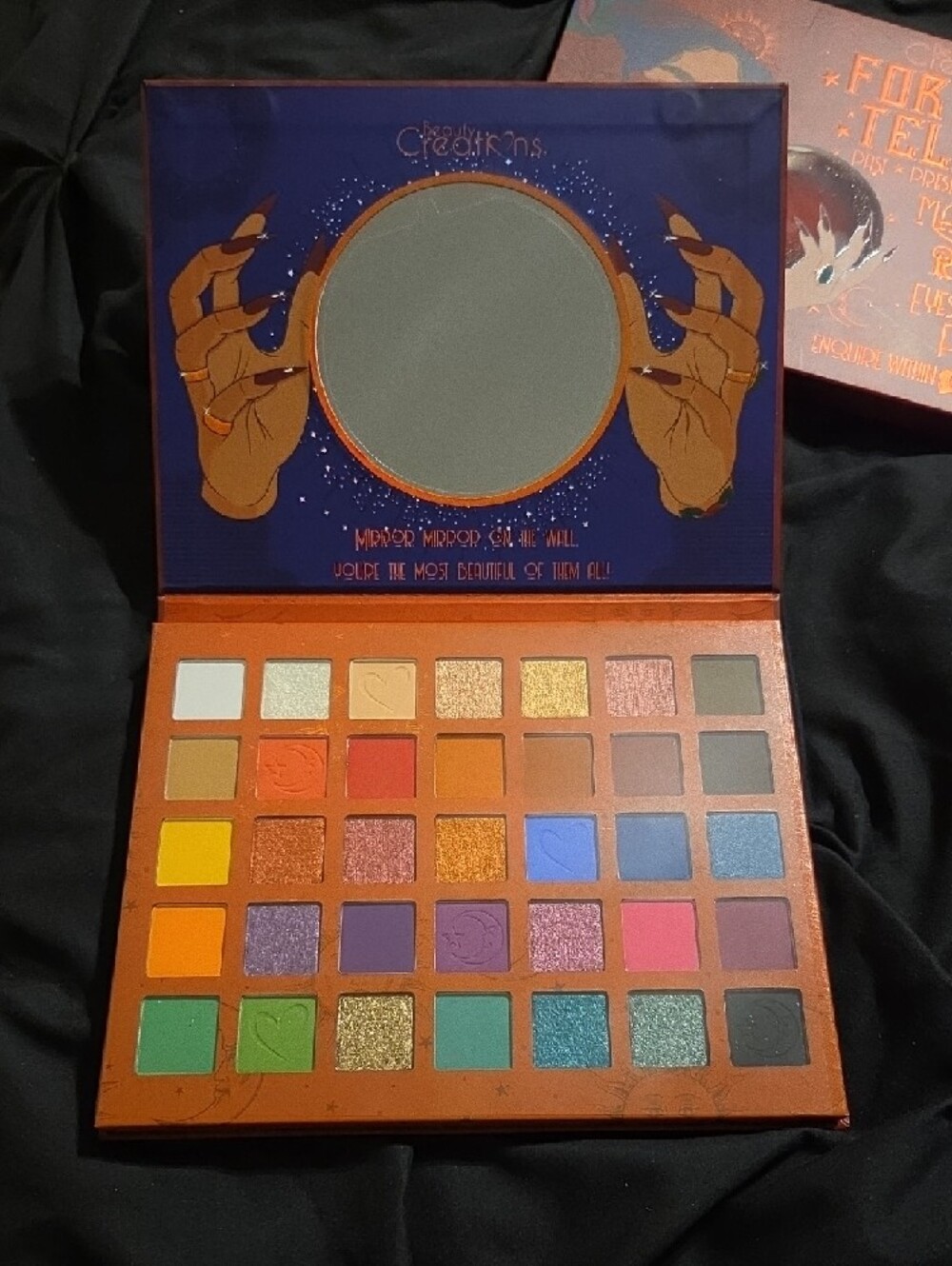 Beauty Creations Madame Ruby Fortune Teller Eyeshadow Palette - Picture 4 of 4