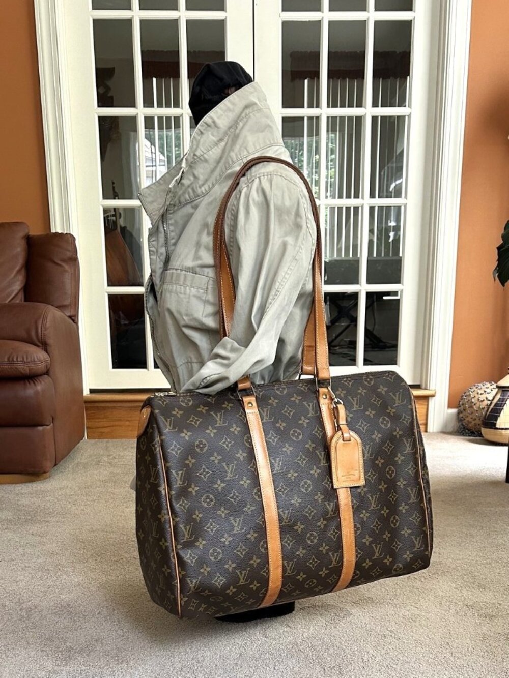 LOUIS VUITTON Monogram Sac Flannery Tote Bag, RARE - Picture 9 of 16
