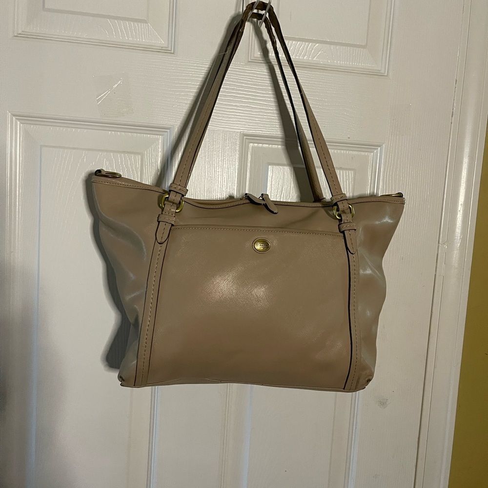Coach F25667  Peyton Crossgrain Leather sand large Tote bag  gold tone hardwares