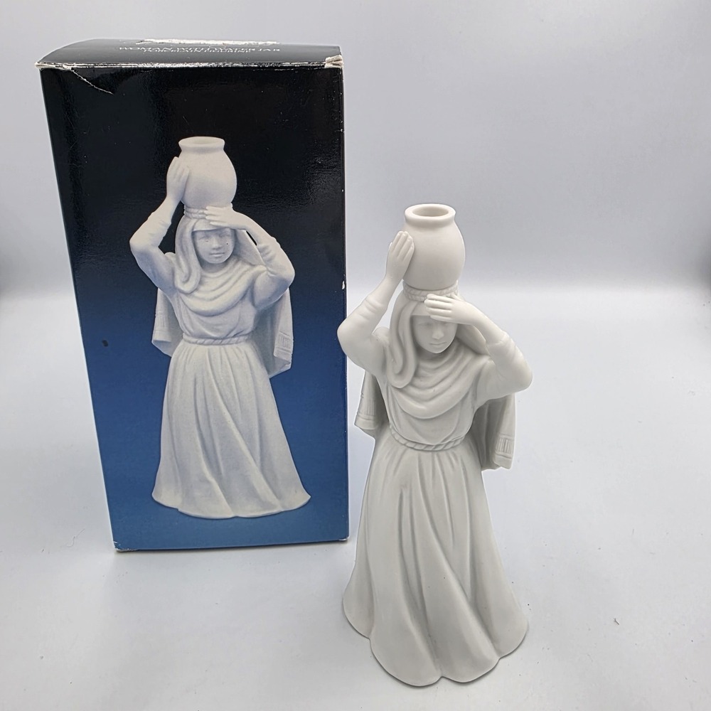 VTG Avon Nativity Collectibles "Woman With Water Jug" 1990‎ With Box Christmas
