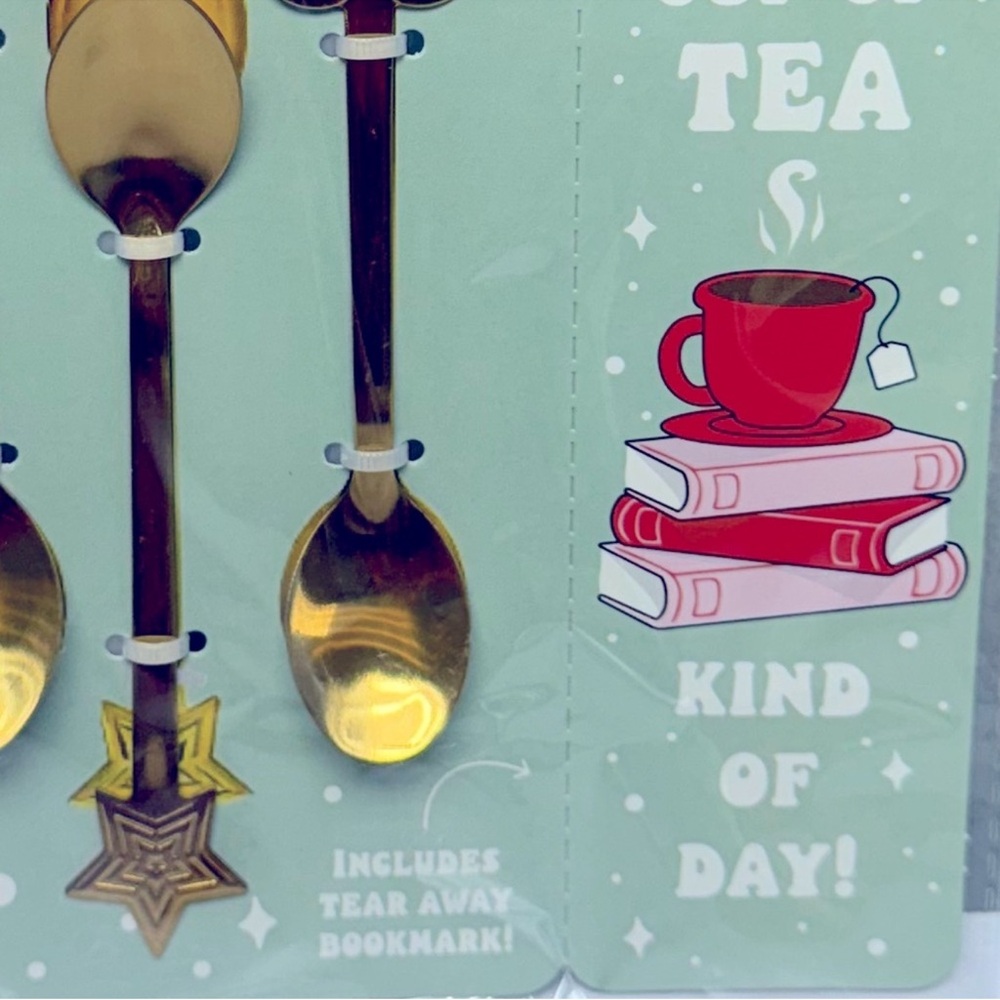 3 for $15 SALE Target Bullseye Set of 4 Holiday Mini Spoons & House Tea Infuser - Picture 3 of 11