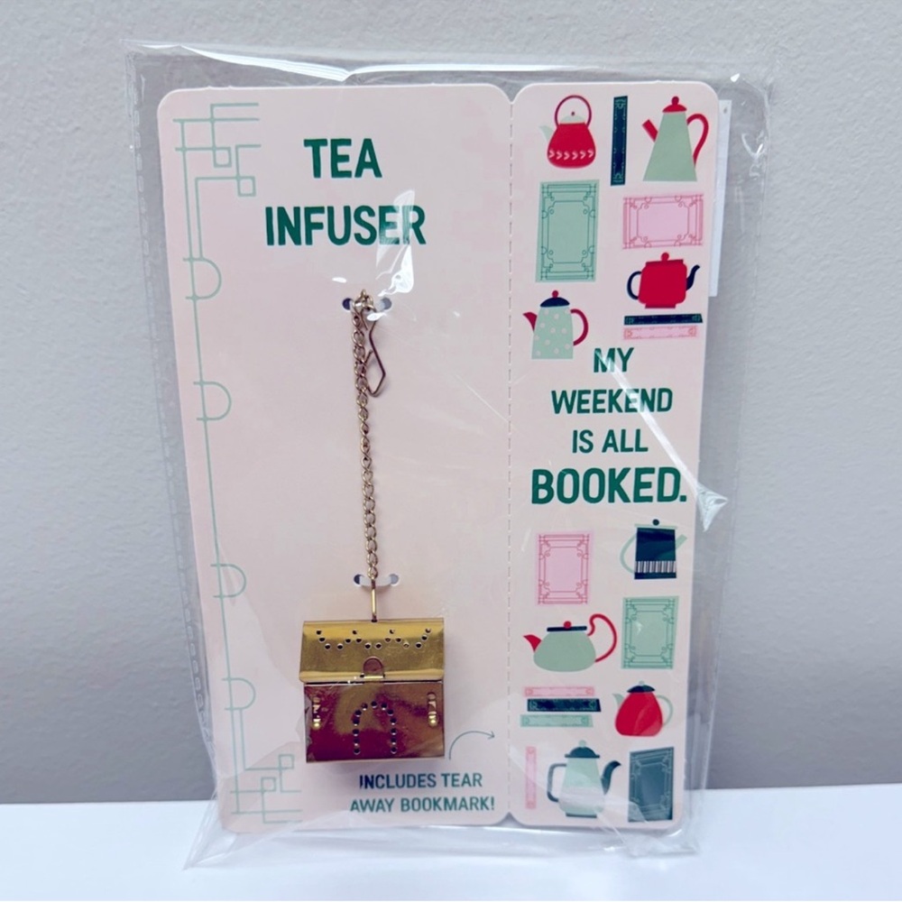 3 for $15 SALE Target Bullseye Set of 4 Holiday Mini Spoons & House Tea Infuser - Picture 4 of 11