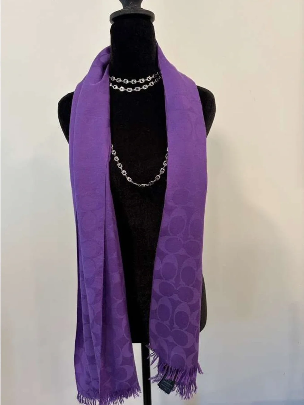 Coach Purple Signature C Logo Shawl - Picture 3 of 12
