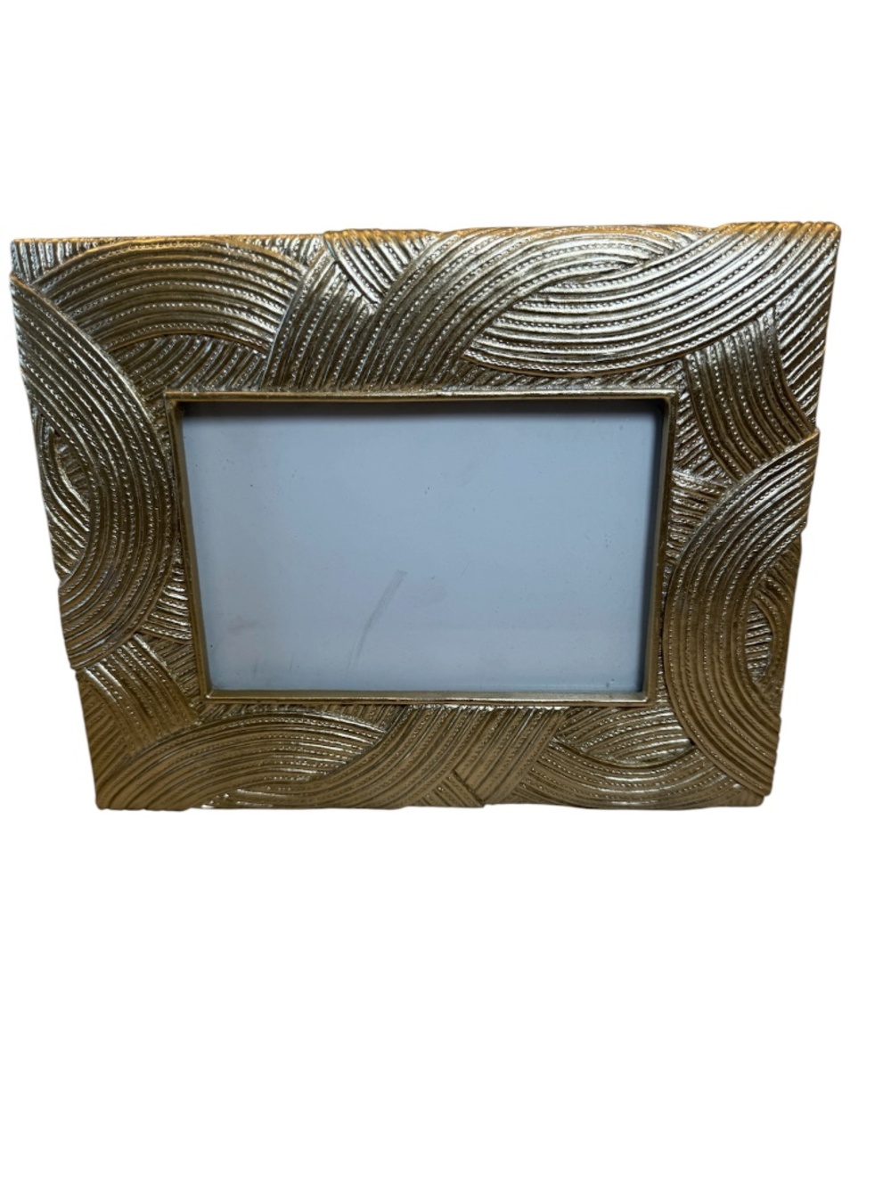TAHARI HOME COLLECTION picture frame in Ornate Gold tone circular weave pattern