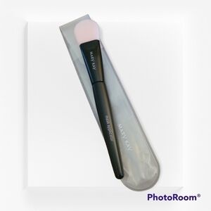 3/$20 Mary KAY Mask Applicator