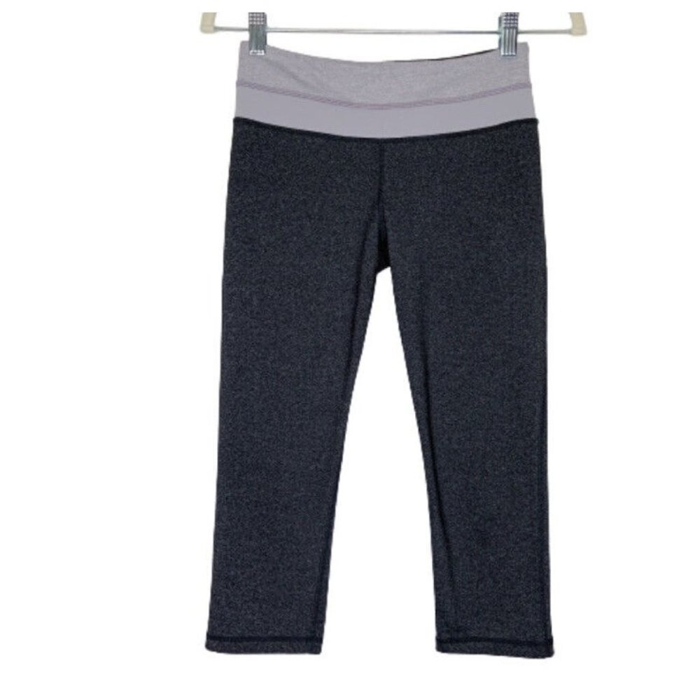 Lululemon‎ Wunder Groove Crop Leggings Women’s Size 4 Gray Lavender
