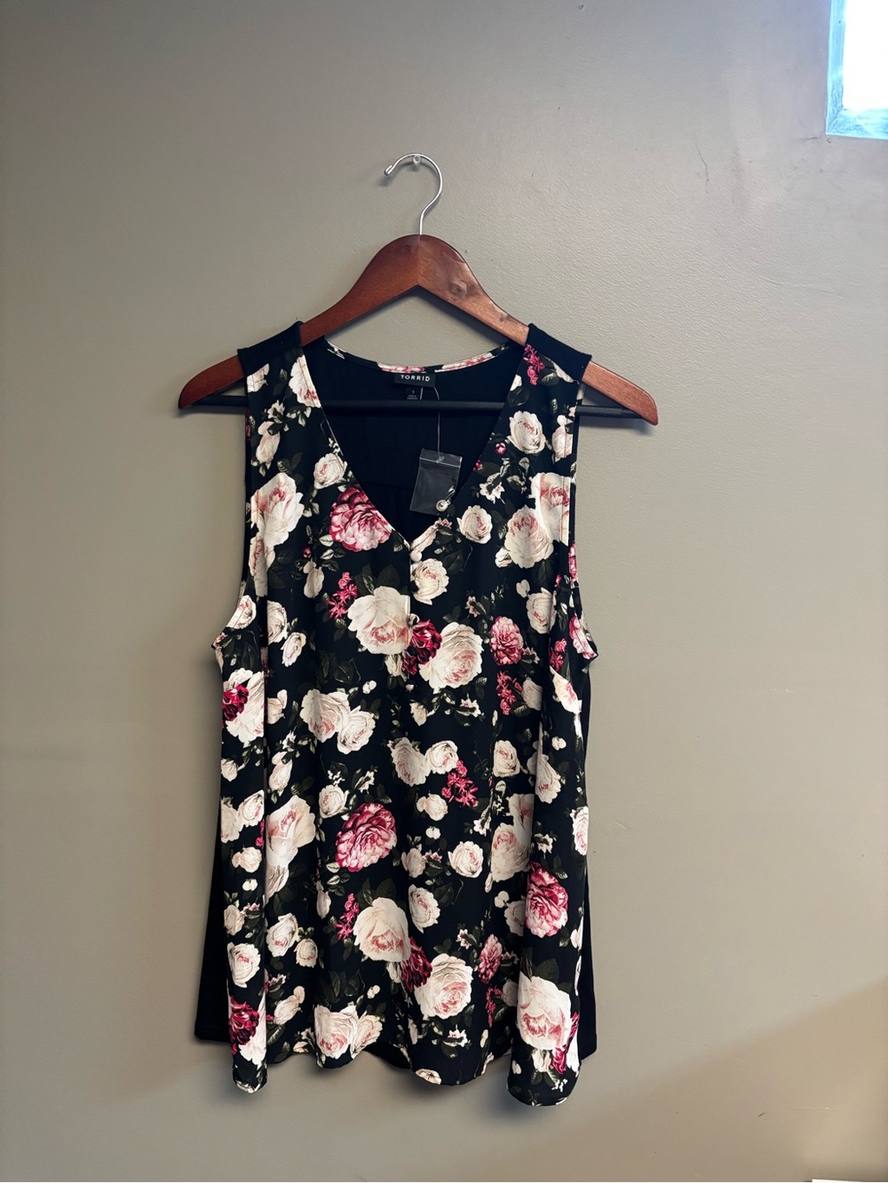 torrid Black Sleeveless V-Neck Top with Pink & Cream Floral Print