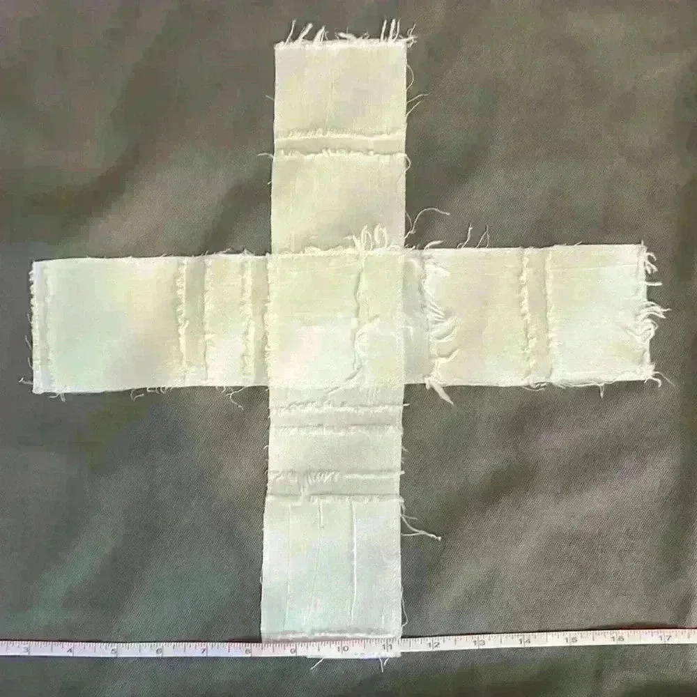Swiss Cross pillow cover - Picture 2 of 2