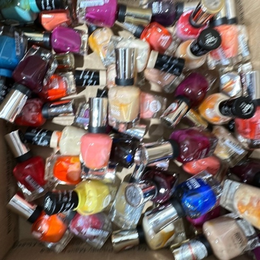 Sally Hansen nails